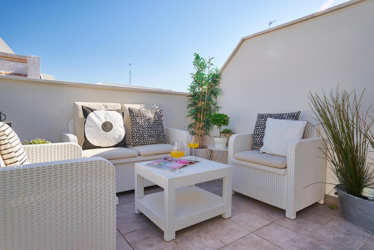 Studio Deluxe With Shared Roof Terrace Малага Экстерьер фото