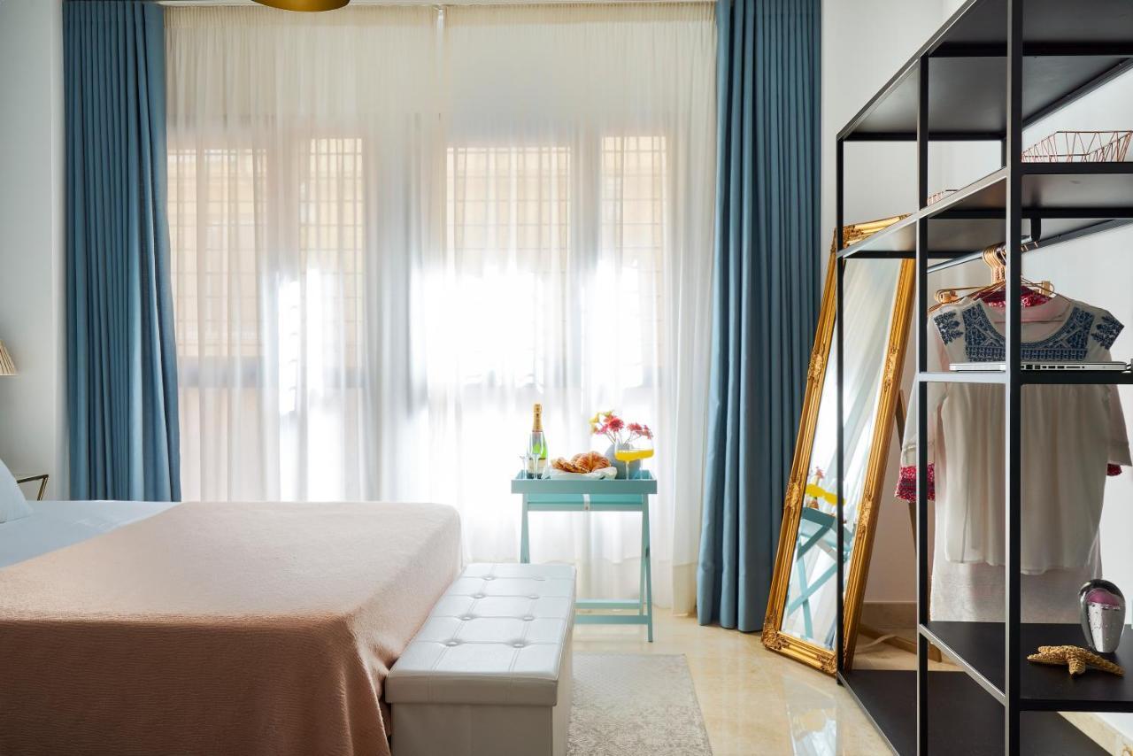 Studio Deluxe With Shared Roof Terrace Малага Экстерьер фото