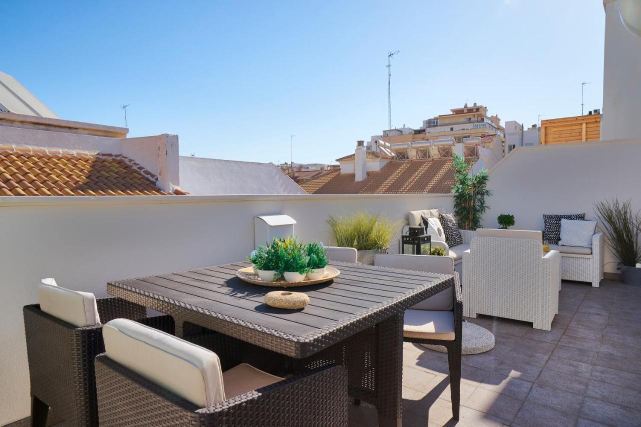 Studio Deluxe With Shared Roof Terrace Малага Экстерьер фото